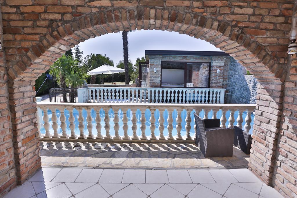 Casa Oasa -Accommodation , Pizzeria & Bar Marezige Exterior photo